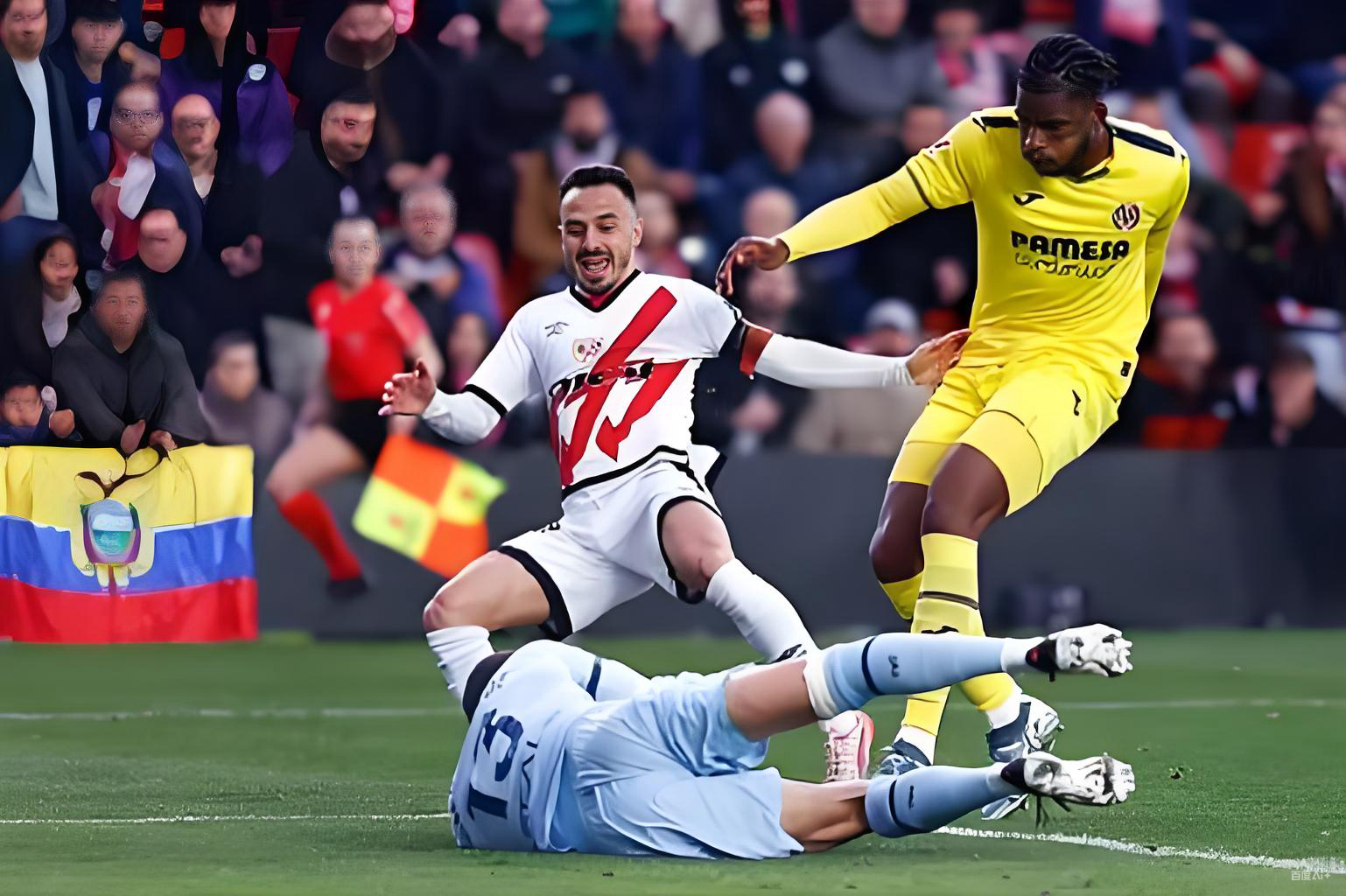 欧洲顶尖球队群雄逐鹿，火药味十足(顶尖超跑拥有独特的外观豪华性能十足)  第1张